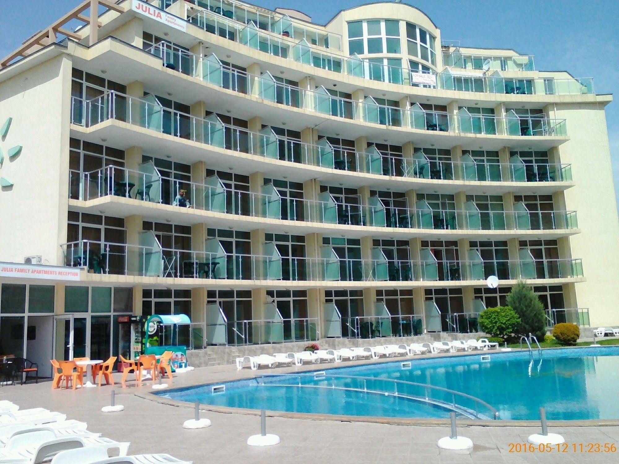 Julia Family Apartments Σάνι Μπιτς Εξωτερικό φωτογραφία