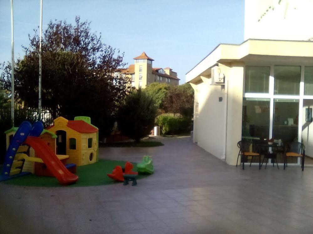 Julia Family Apartments Σάνι Μπιτς Εξωτερικό φωτογραφία