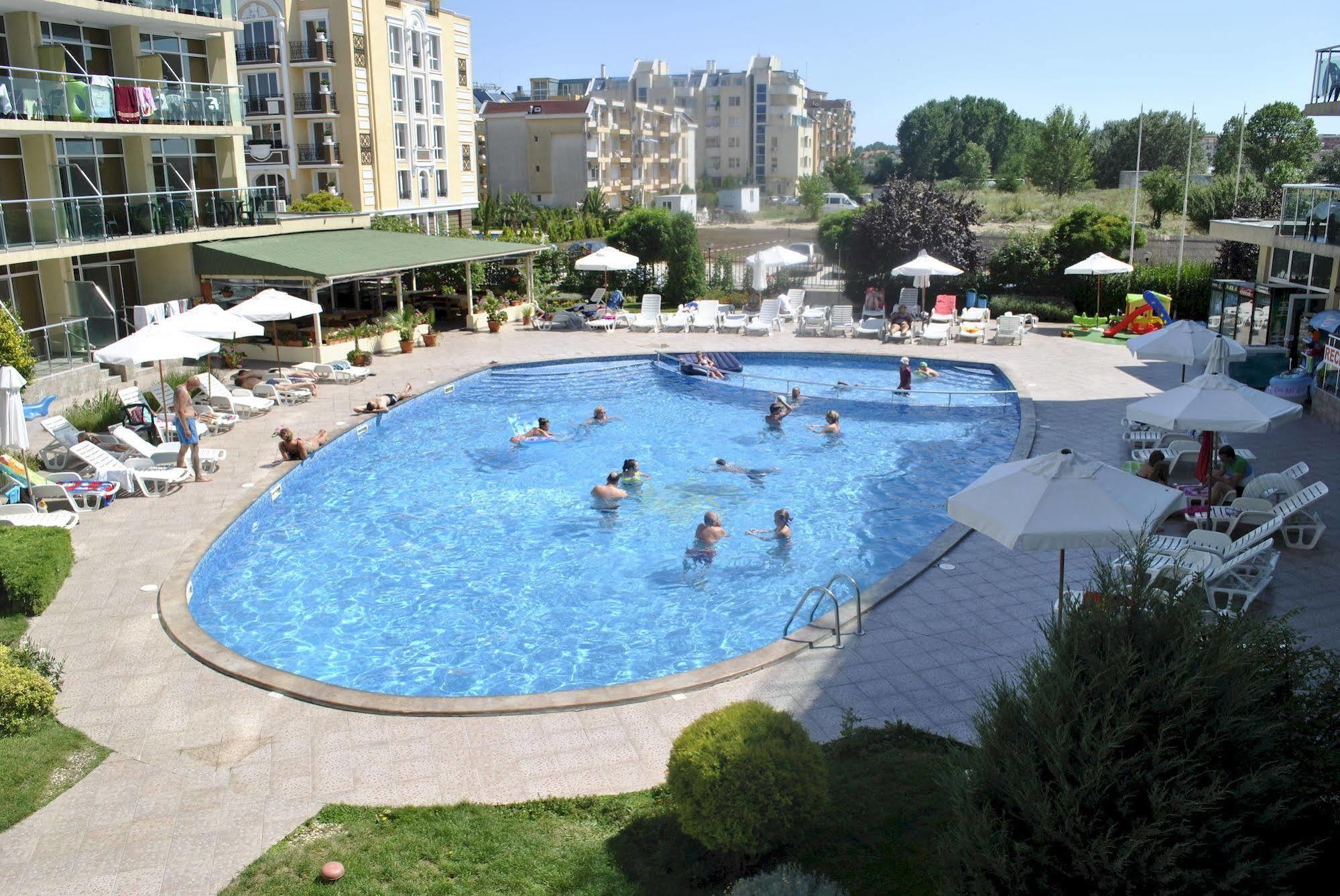 Julia Family Apartments Σάνι Μπιτς Εξωτερικό φωτογραφία
