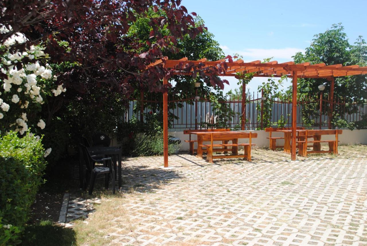 Julia Family Apartments Σάνι Μπιτς Εξωτερικό φωτογραφία
