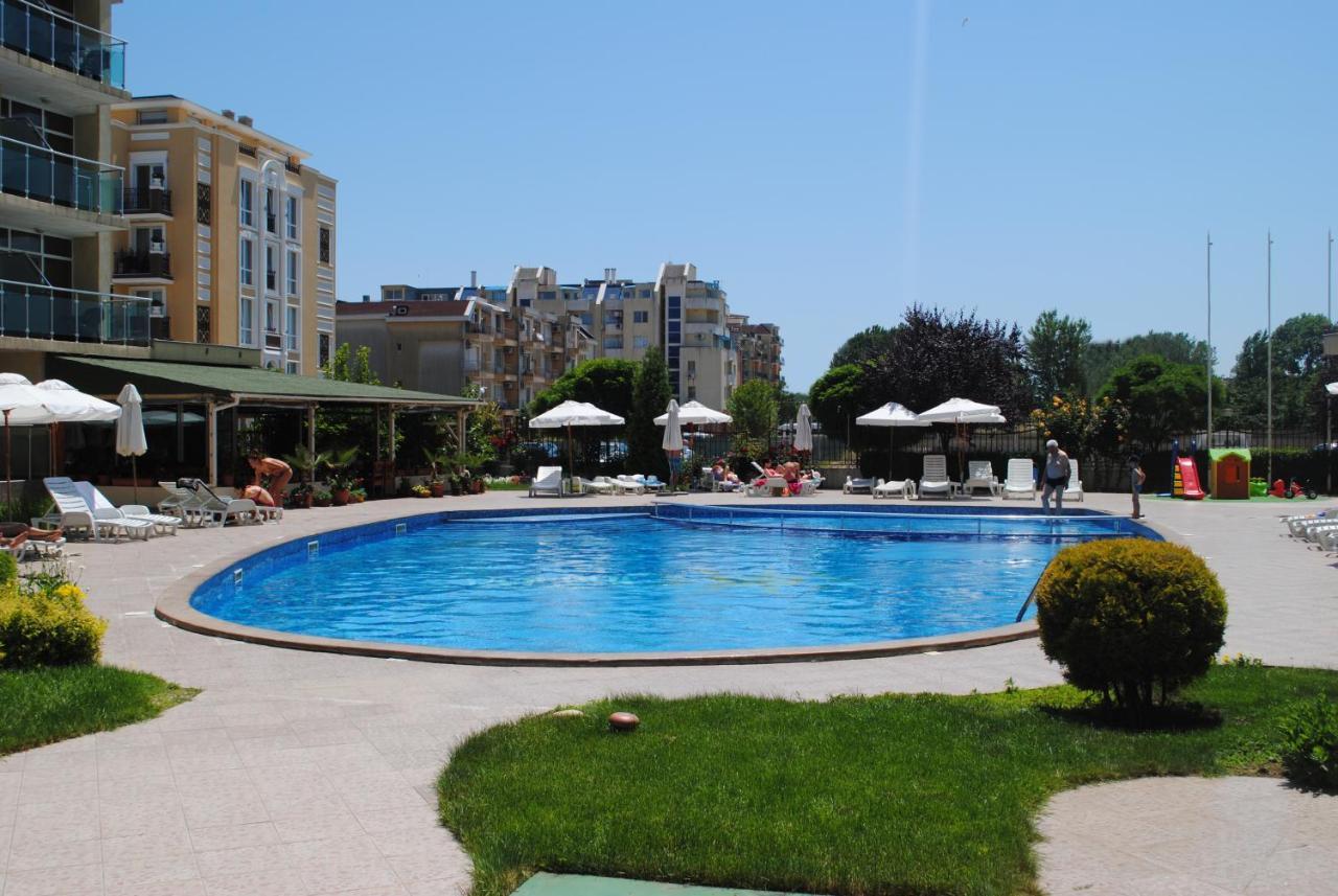 Julia Family Apartments Σάνι Μπιτς Εξωτερικό φωτογραφία